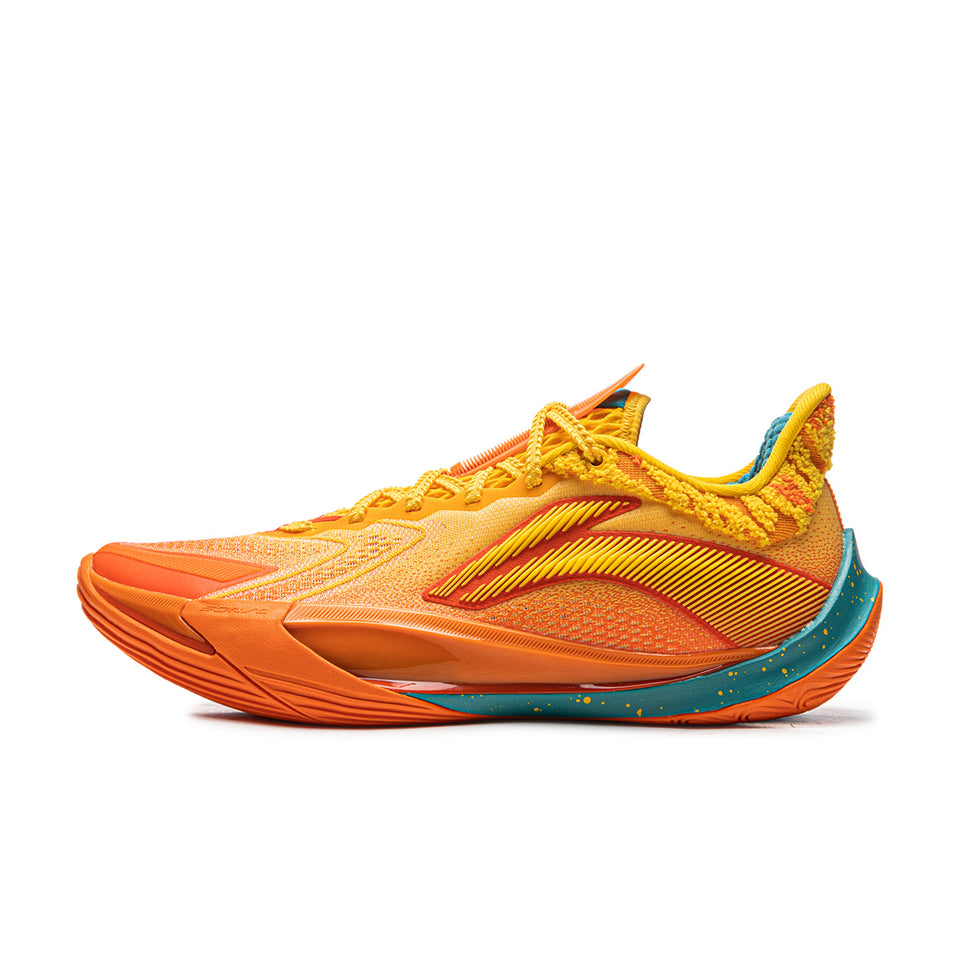 Pokemon x LiNing Sonic 13 v2 'Charizard'