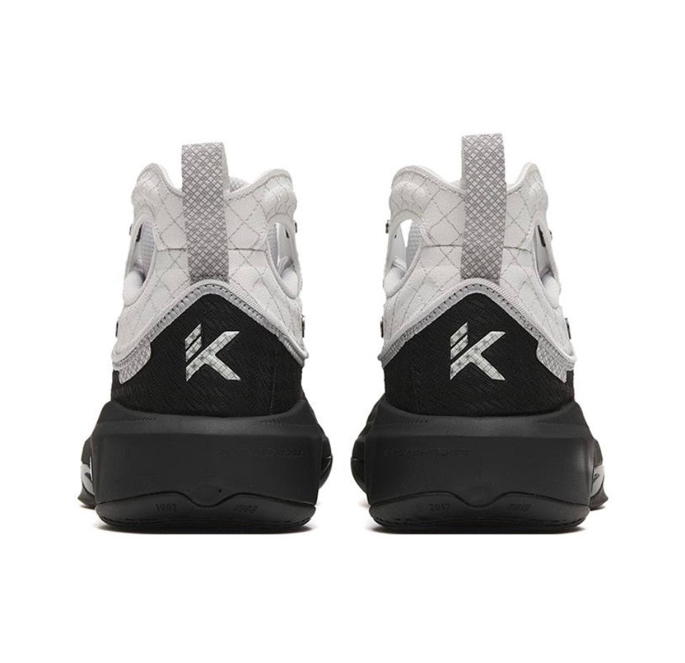 ANTA KT8 Klay Thompson 8 'Gentleman Black White' - Kicksown store