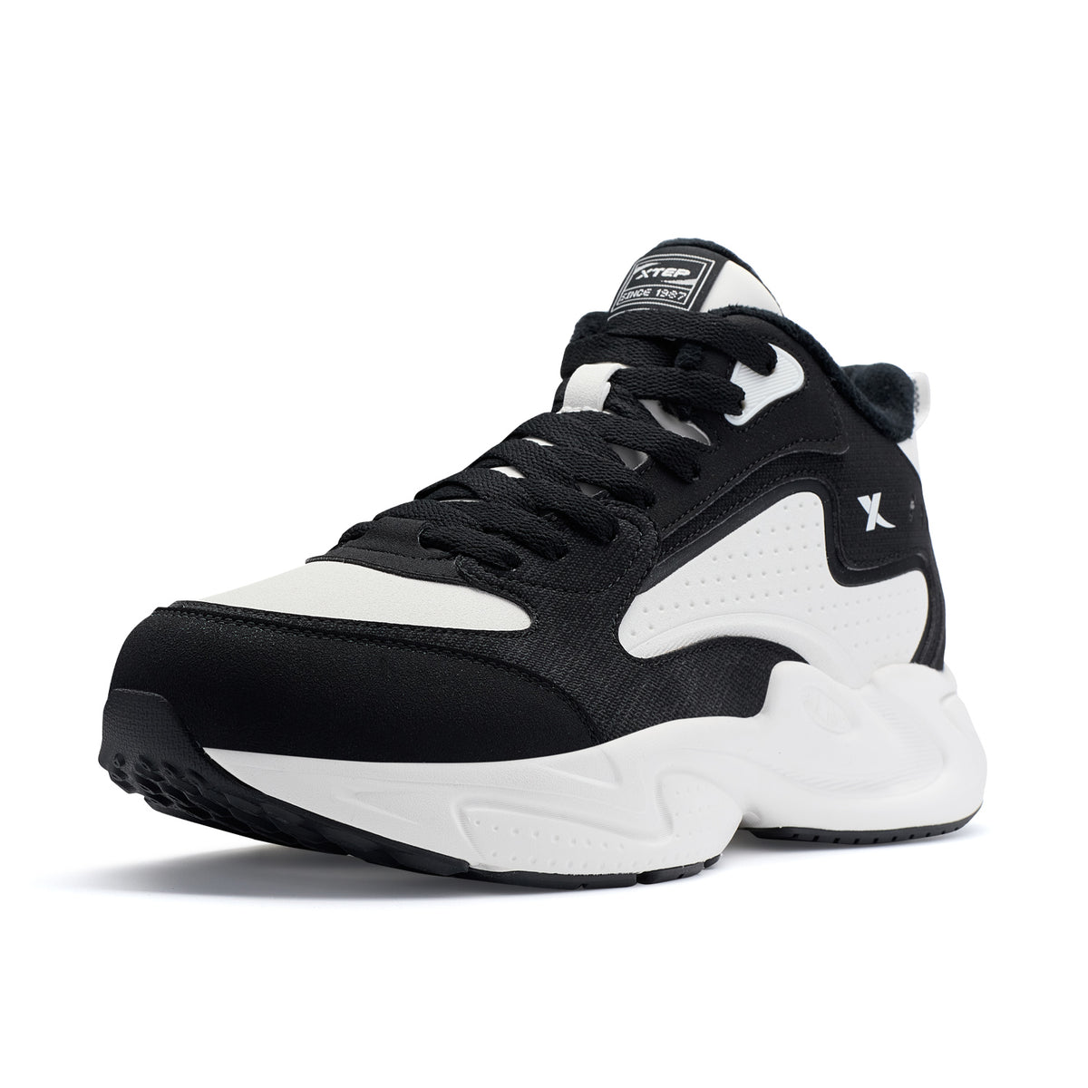 XTEP Red Rock (Thick Cotton) 'Panda'