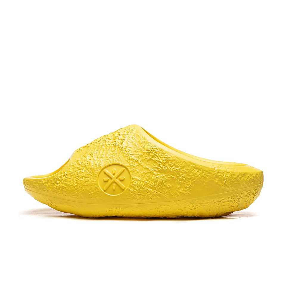 LiNing Wade Slides Meteorite 'Yellow'