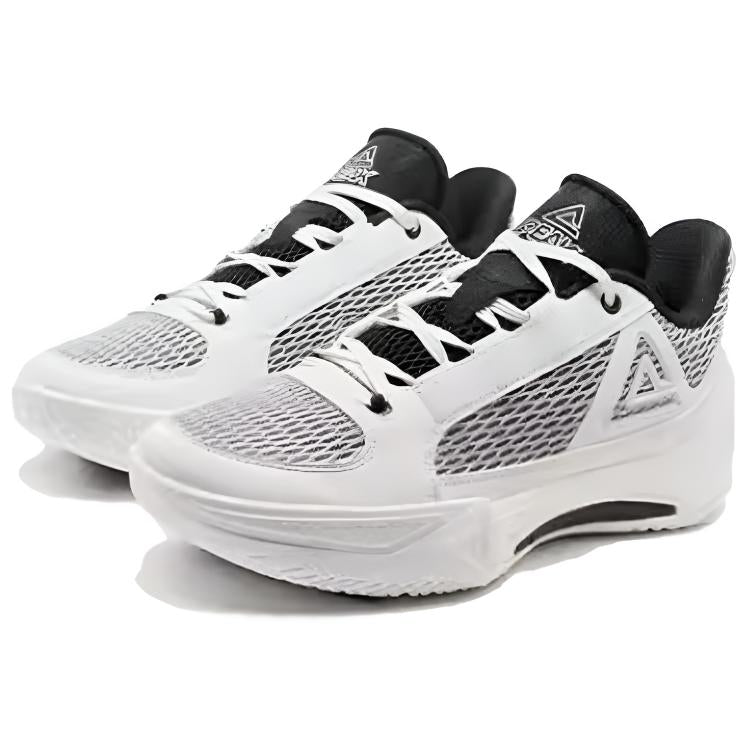 PEAK Taichi Street Fighter 2 'White Black'