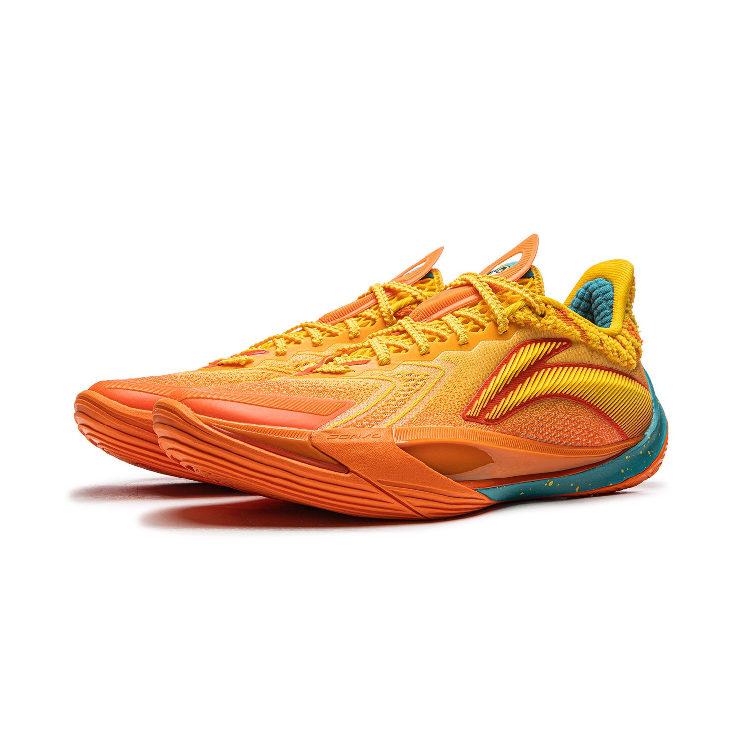 Pokemon x LiNing Sonic 13 v2 'Charizard'
