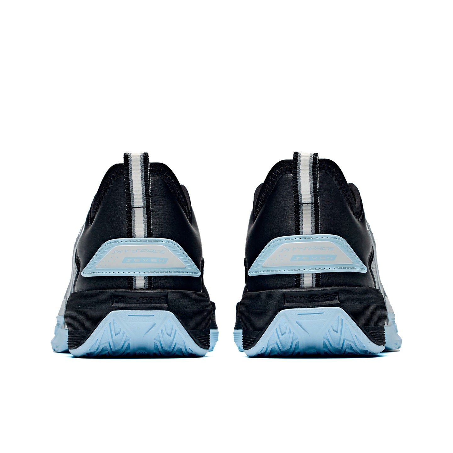 Anta Air Zone 7 'Silver Wings'