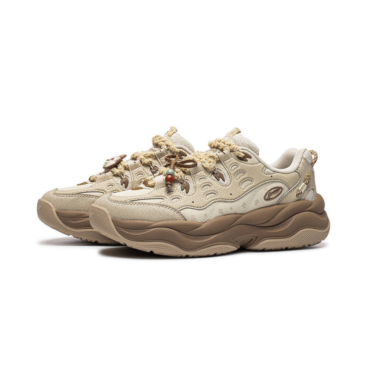 LiNing x DISHINILIANMING Baguette 'Oyster'「Women」