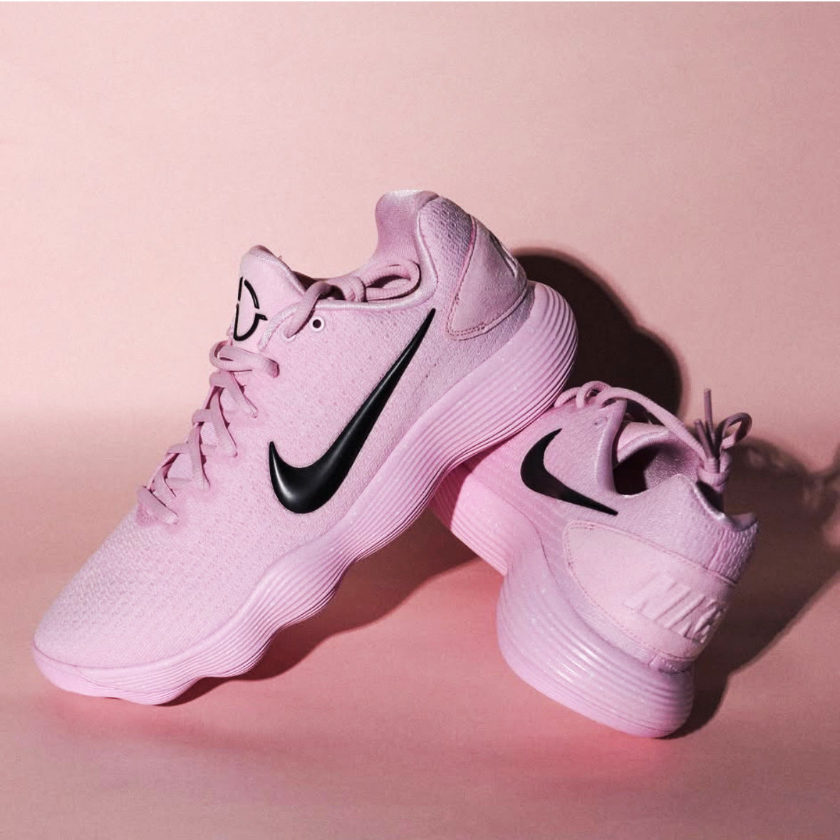 Nike Hyperdunk 2017 Review: Classic Team Shoe vs Modern Basketball Shoes