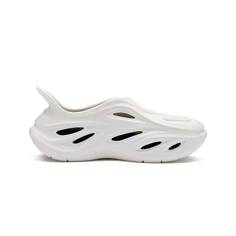 361° Swimming Whale 1 ‘Black and White' - Kicksown store