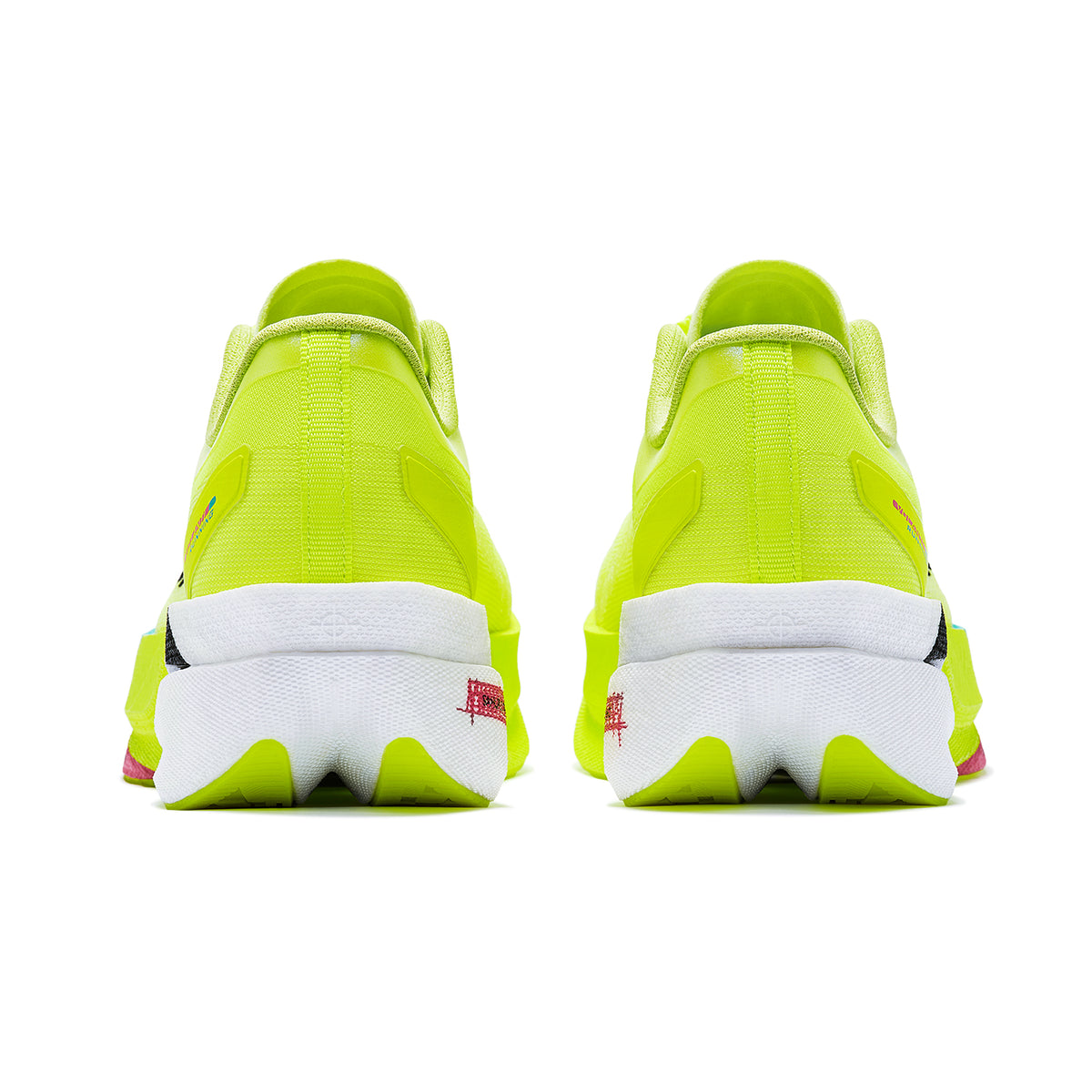 Volanti Chasing Moon 'Yellow' | Running Shoes